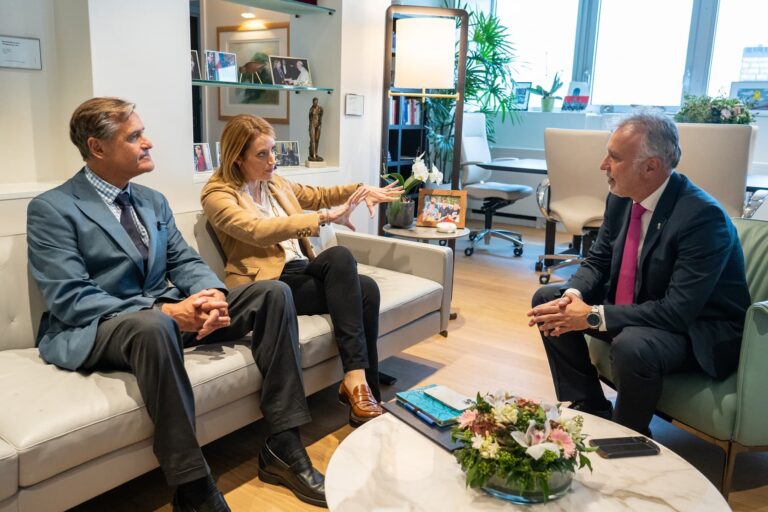 Bruselas eleva al 1,9% la previsión de crecimiento de España en 2023 y reduce la inflación al 4%