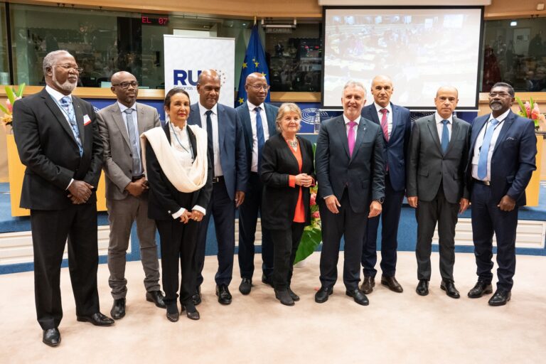 Torres «Trabajaré para que las RUP jueguen el papel protagonista que se merecen en la nueva Europa»