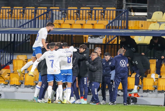 El CD Tenerife suma otro punto a domicilio