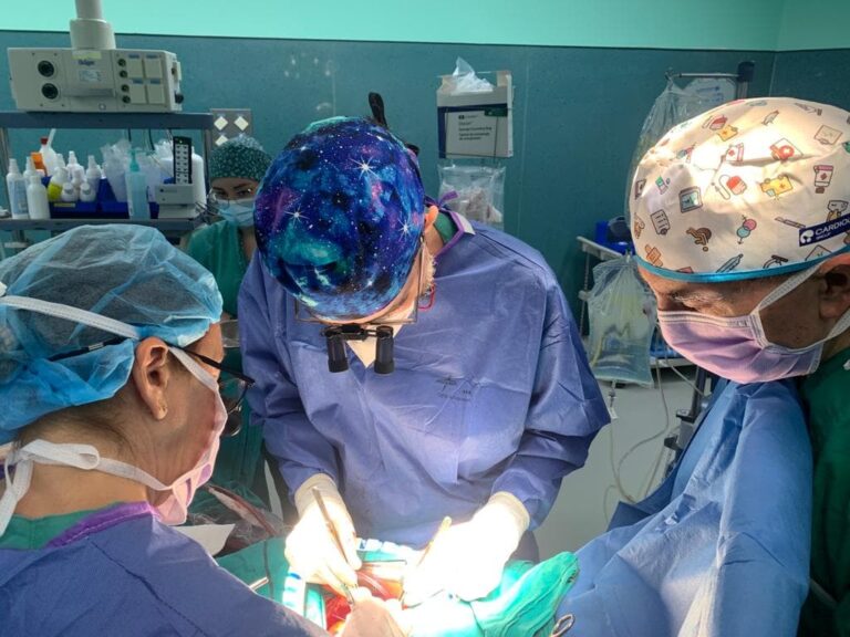 Intervención cardíaca pionera en Canarias