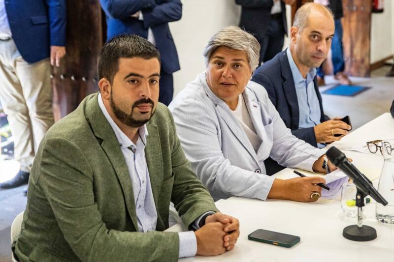 La alcaldesa de Los Llanos pide una Comisión Mixta para tratar la "difícil" situación tras un año del fin de la erupción