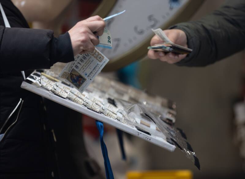 El Supremo obliga a un ganador de Lotería a compartir el premio con un amigo