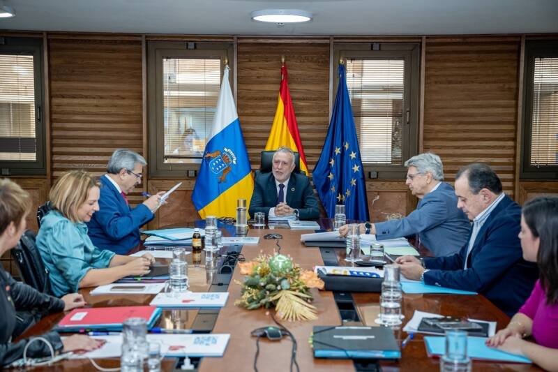 Canarias aprueba el proyecto de decreto ley para complementar las prestaciones de inserción