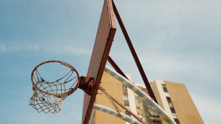 ‘Informe Trópico’ analiza la vida en los barrios de Canarias