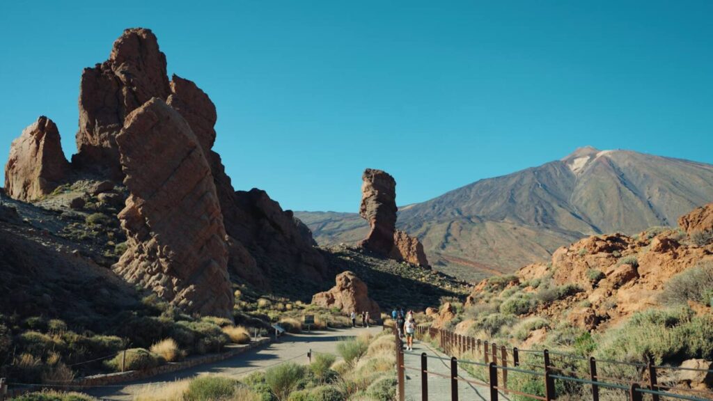 La disputa por el Centro Nacional Vulcanología, en Informe Trópico