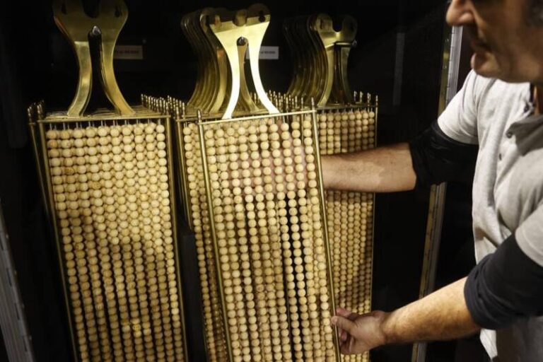 La Inteligencia Artificial predice el Gordo de Navidad y el número, que también se vendía en Tenerife, se agota