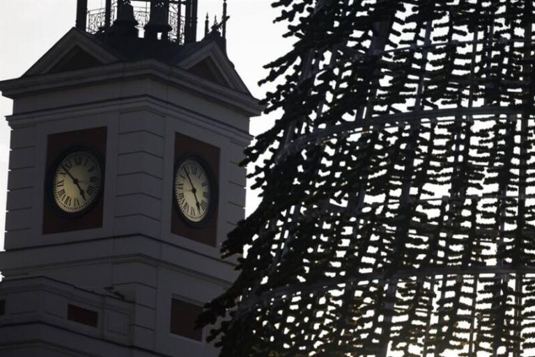 7.500 personas podrán tomarse las uvas en la Puerta del Sol 