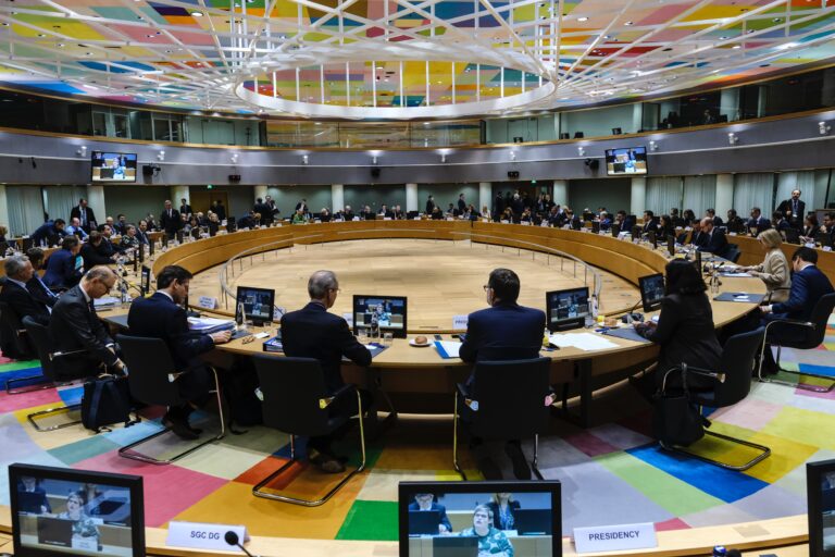 La UE buscará una solución a 26 tras el veto de Hungría a la ayuda macrofinanciera a Ucrania