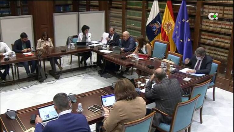 El Parlamento reconoce la labor de RTVC pero pide más control