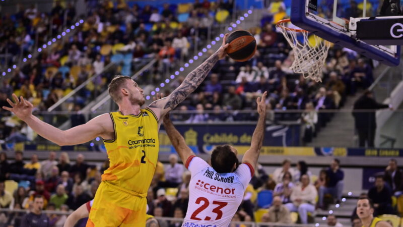 75-68. El Granca vence al Obradoiro y consigue su tercer triunfo consecutivo