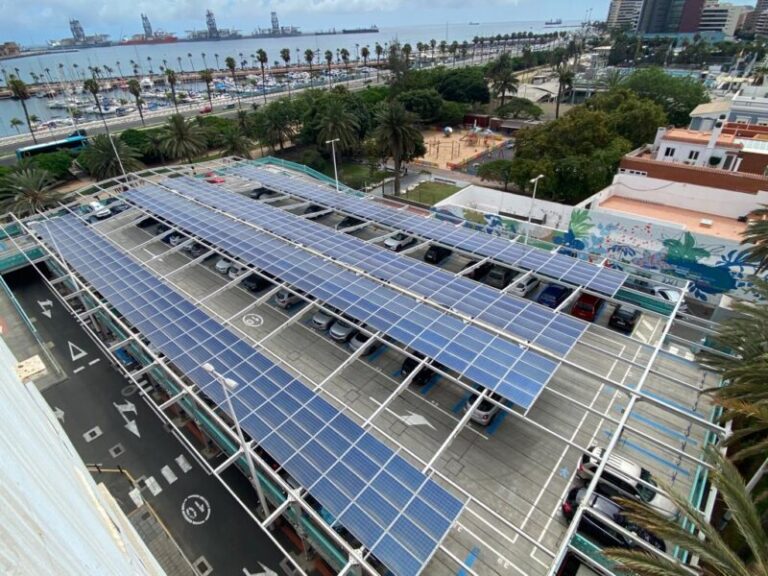 Las demandas de baterías y placas solares se multiplican tras el apagón