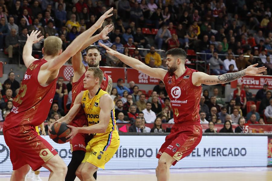 El Lenovo Tenerife impide en la prórroga el resurgir del Casademont Zaragoza