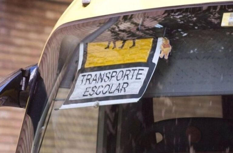 Las asociaciones de padres piden que el transporte escolar sea servicio esencial