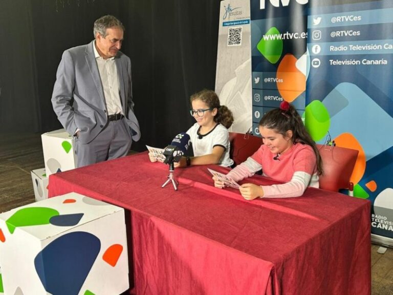 La unidad móvil de Televisión Canaria visita las aulas de las Islas