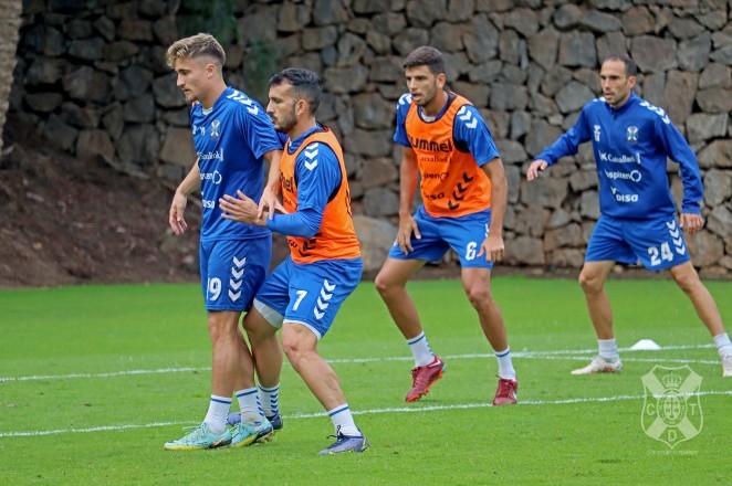 Elady: «La clasificación habla por sí sola, hay que empezar a ganar desde ya»