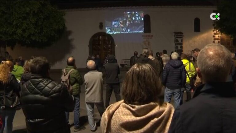 Los afectados por la erupción de La Palma vuelven a salir a la calle para reclamar más apoyo de la administración