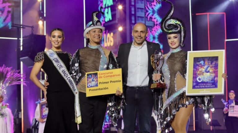 Los Joroperos, en Interpretación y Los Rumberos, en Presentación ganan el Concurso de Comparsas de Santa Cruz de Tenerife