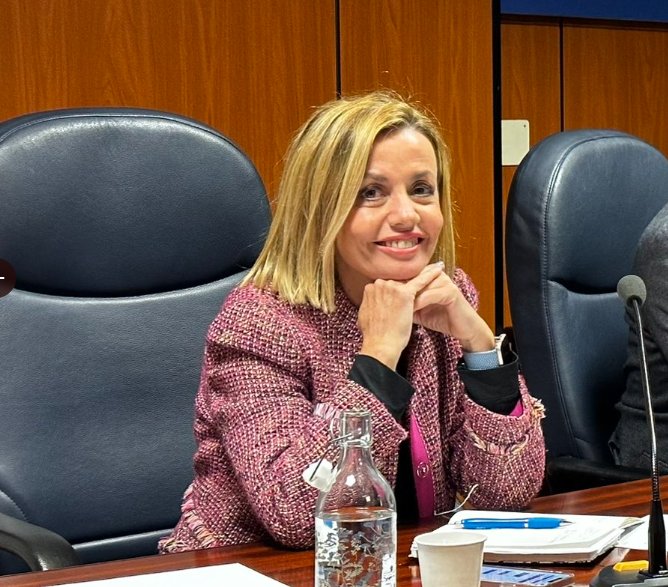 La candidata del PP, Ana Zurita, promete reconvertir La Laguna en «referente»