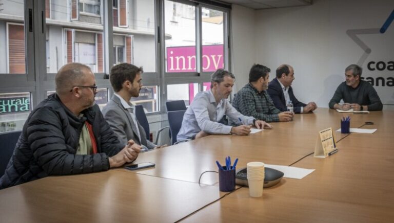 Clavijo: «La privatización de las torres de control aéreo vulnera el Estatuto de Autonomía»