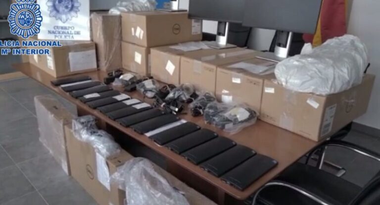 Detenido el responsable de Informática de un colegio por sustraer 28 equipos informáticos