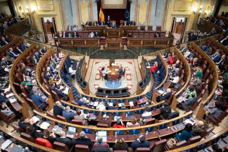 El Congreso tramitará la ley que avala el comercio triangular en Canarias