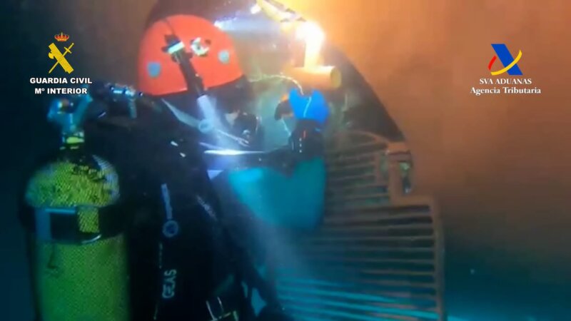 Más de 40 kilos de cocaína sumergidos en el casco de un buque