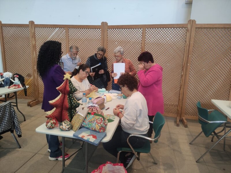 El Cabildo de La Gomera promueve la incorporación de nuevos artesanos al sector en la isla