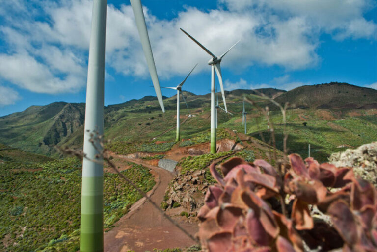 Un proyecto de Gorona del Viento acercaría la obtención del 100% de energía limpia a la isla de El Hierro