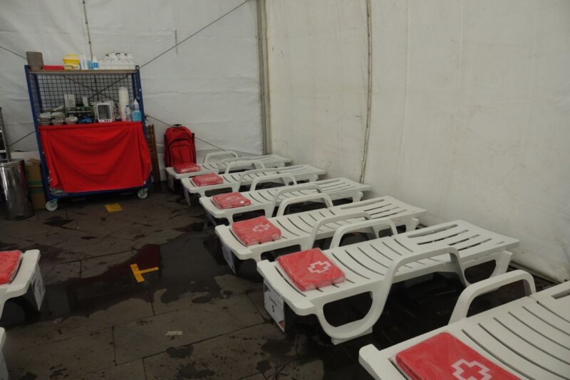 El Hospital del Carnaval de Santa Cruz de Tenerife atendió anoche a 56 personas