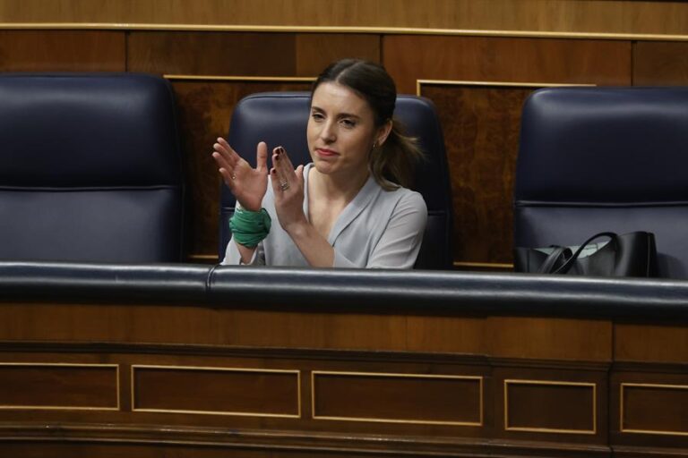 Aprobada la reforma de la ley del aborto con los socios de gobierno unidos frente a PP y Vox