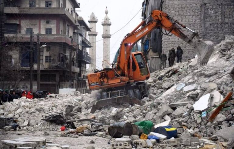 Más de 7.000 víctimas mortales en los terremotos de Turquía y Siria