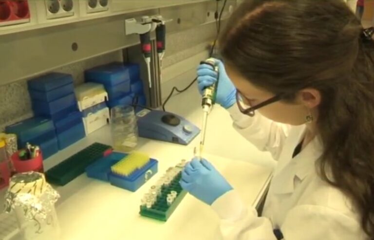 Proponen una alternativa para tratar el cáncer en niños con síndrome de down