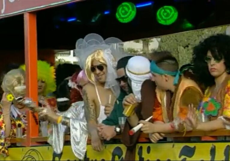 La subida de precios se hace notar en las carrozas del Carnaval