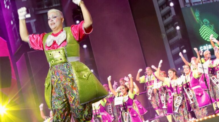 La oposición abandona el pleno del Ayuntamiento de Santa Cruz de Tenerife