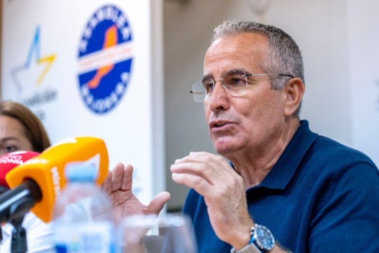 CC denuncia el «interés especulativo» de Dreamland cerca de las Dunas de Corralejo, Fuerteventura