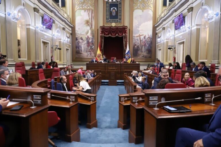 Torres: El Gobierno de Canarias «ha dado estabilidad» y tiene «voluntad de continuidad»