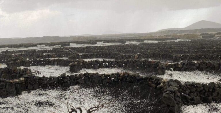 Tornado e intenso granizo en Lanzarote