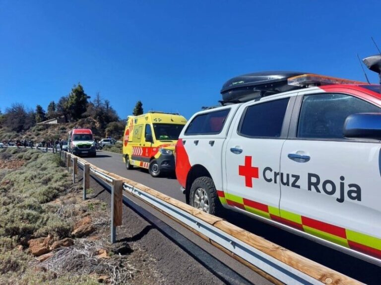 Un hombre resulta herido grave en un accidente de moto en el Parque Nacional del Teide