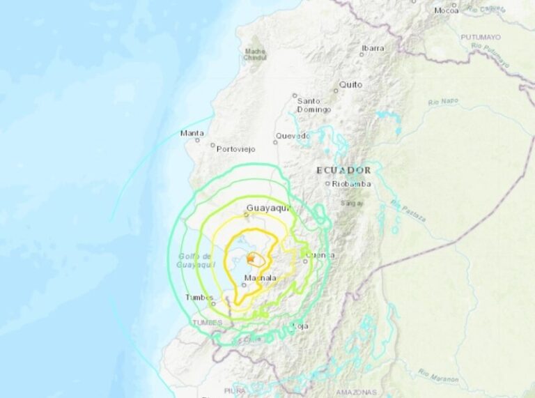 Al menos 14 muertos por el terremoto en Ecuador y más de 380 heridos