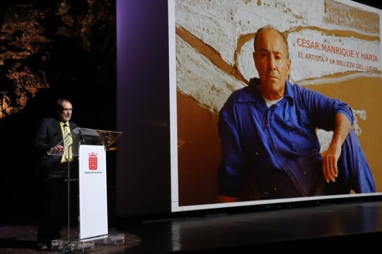El historiador del arte Francisco Galante presenta el libro ‘César Manrique y Haría’