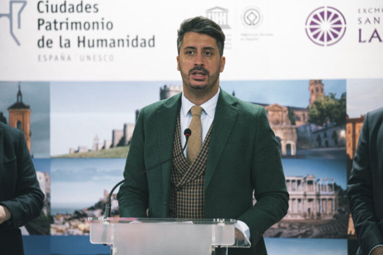 Investigan al alcalde de La Laguna por el nombramiento de Julio Cruz en el Consistorio