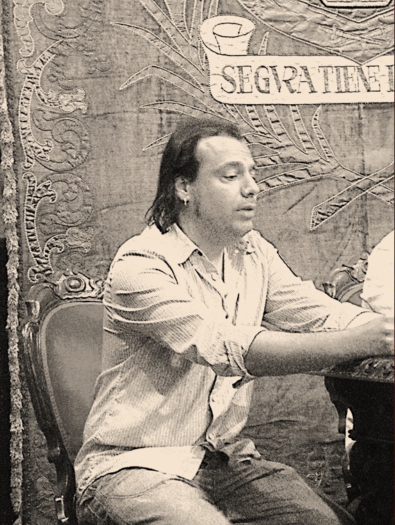 Pedro Flores, Premio Internacional de Poesía Miguel Hernández