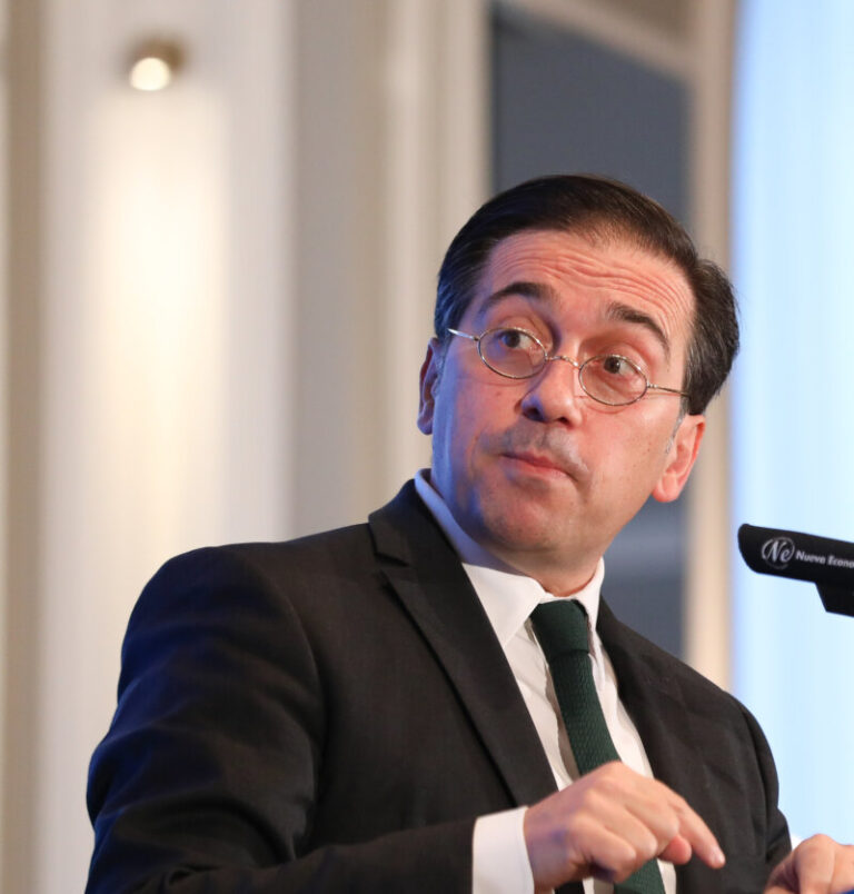 España se compromete a aportar 20 millones para asistir a migrantes y refugiados venezolanos