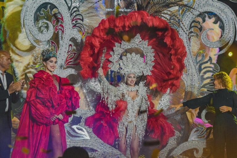 Carla Benítez González se corona como Reina del Carnaval Internacional de Maspalomas 2023