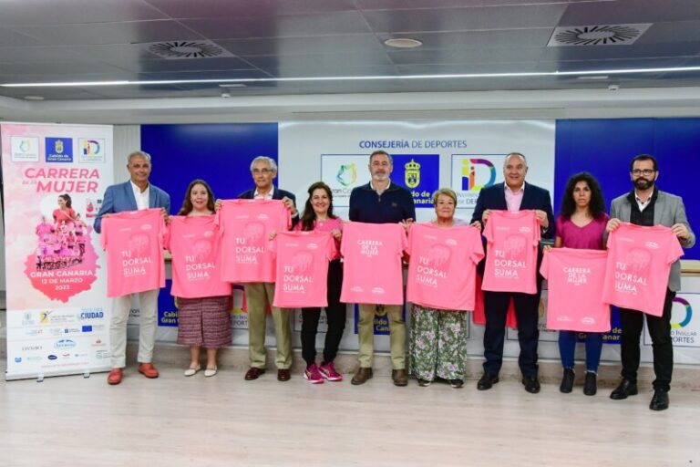 Más de 3.000 corredoras participaron en la prueba inaugural en Gran Canaria de la Carrera de la Mujer