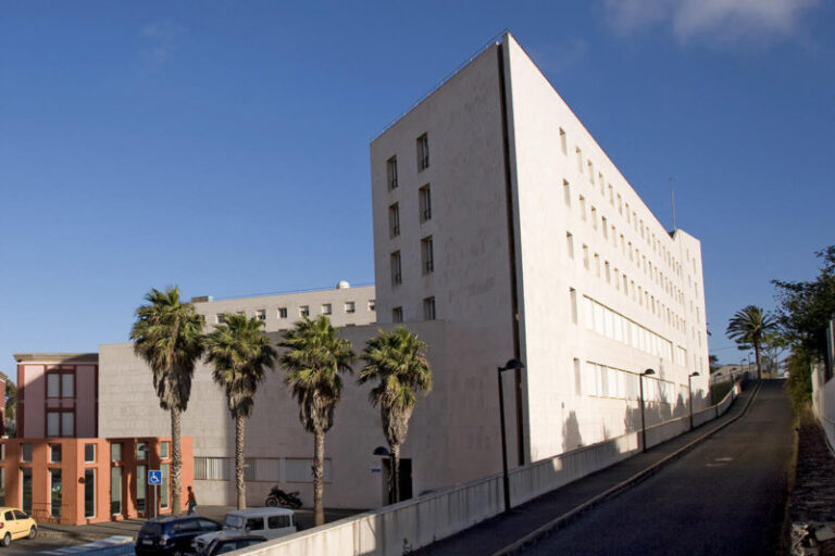 Cada vez menos mujeres estudian en Física de la Universidad de La Laguna