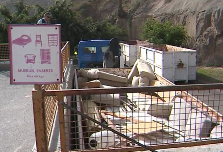 Los puntos limpios móviles cobran fuerza en Gran Canaria