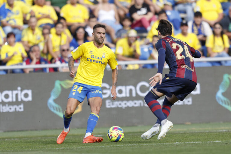 0-0. Las Palmas empata con el Levante en un tenso partido
