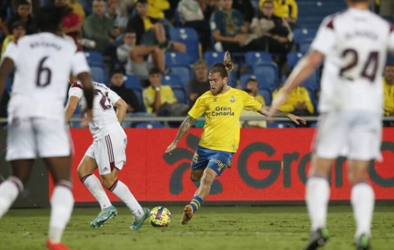 Las Palmas busca superar el bache de cuatro partidos sin ganar en Albacete