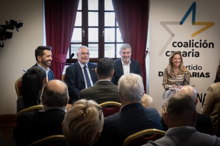 Clavijo aboga por un pacto por la vivienda en Canarias que contribuya a abaratar «la sangría de precios»